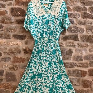 Jane Singer : Turquoise & White Floral Dresss